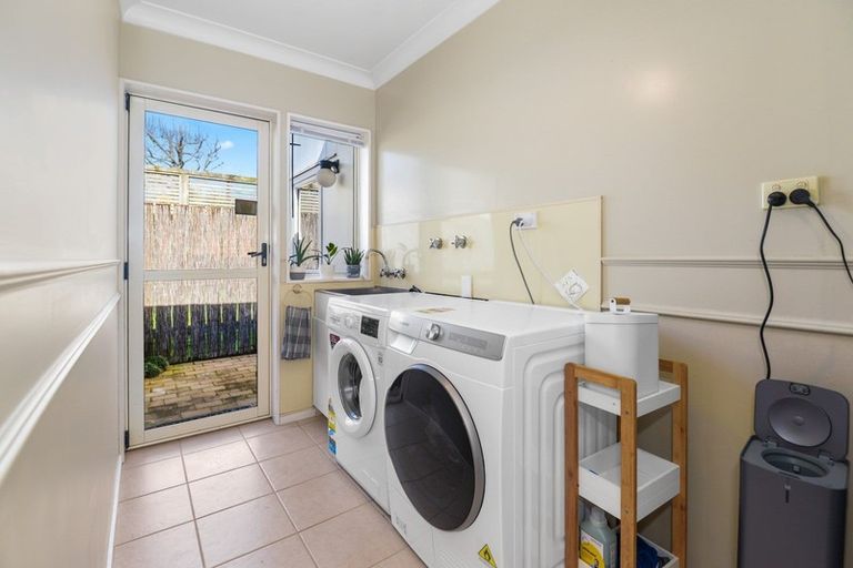 Photo of property in 60b Sandwich Road, St Andrews, Hamilton, 3200