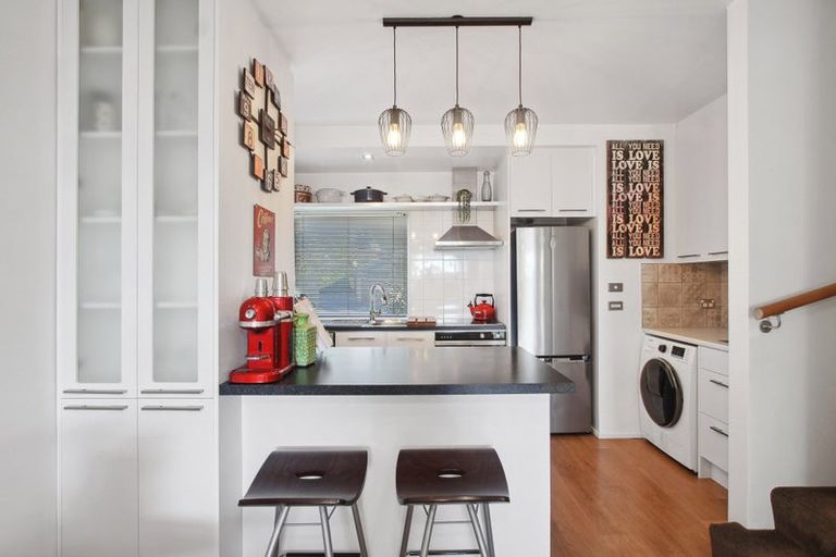 Photo of property in 24 Haven Drive, East Tamaki, Auckland, 2013