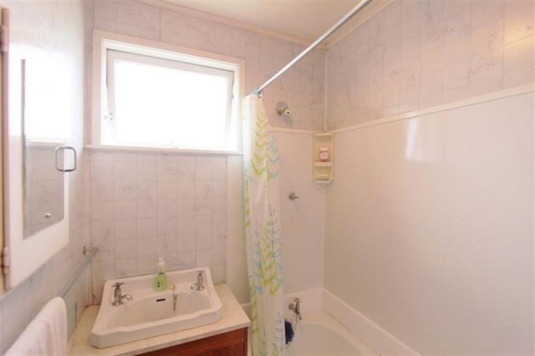 Photo of property in 2 Lynn Place, Otara, Auckland, 2023