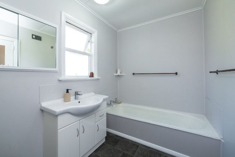 Photo of property in 37 Hillcrest Street, Solway, Masterton, 5810