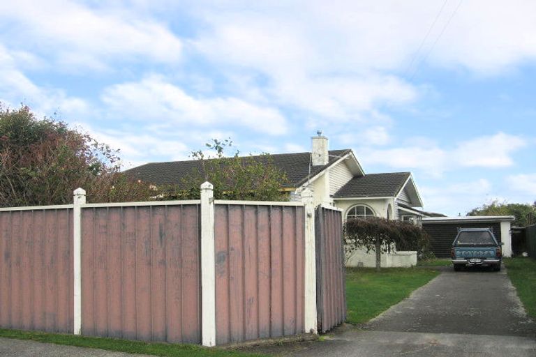 Photo of property in 42 Epuni Street, Hutt Central, Lower Hutt, 5011