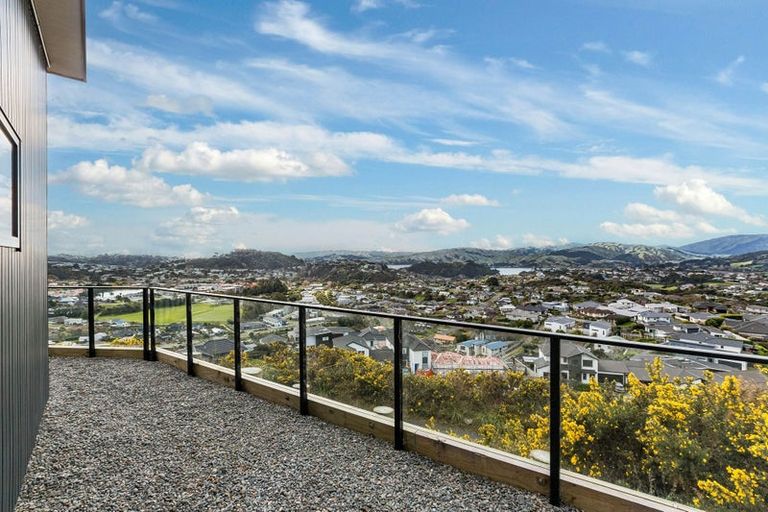 Photo of property in 9 Trysail Place, Whitby, Porirua, 5024