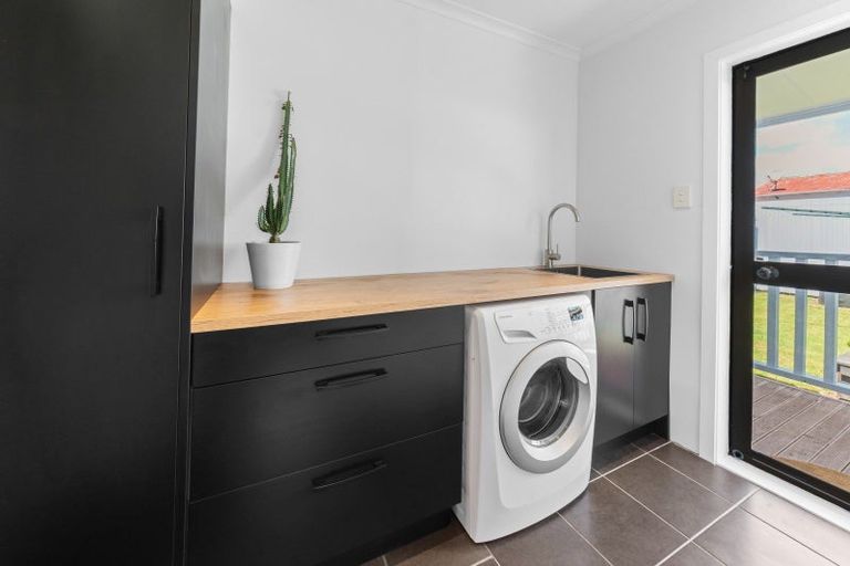 Photo of property in 47 Parris Street, Waitara, 4320