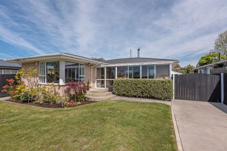 Photo of property in 299 Sawyers Arms Road, Bishopdale, Christchurch, 8053