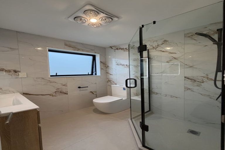 Photo of property in 11 Aituaa Road, Pukekohe, 2120