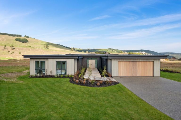 Photo of property in 32 The Fairways, Kinloch, Taupo, 3377