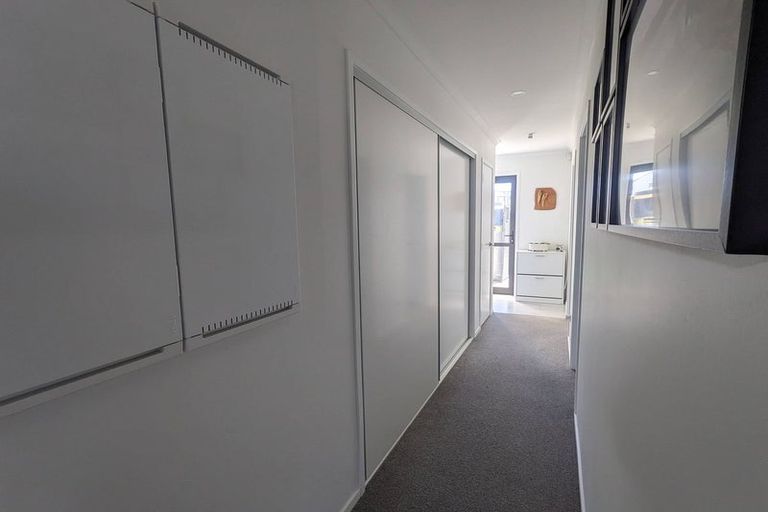 Photo of property in 26/1 Scott Road, Hobsonville, Auckland, 0616