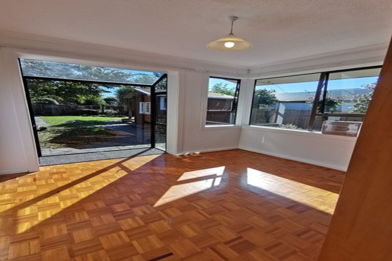 Photo of property in 69 Greers Road, Burnside, Christchurch, 8041