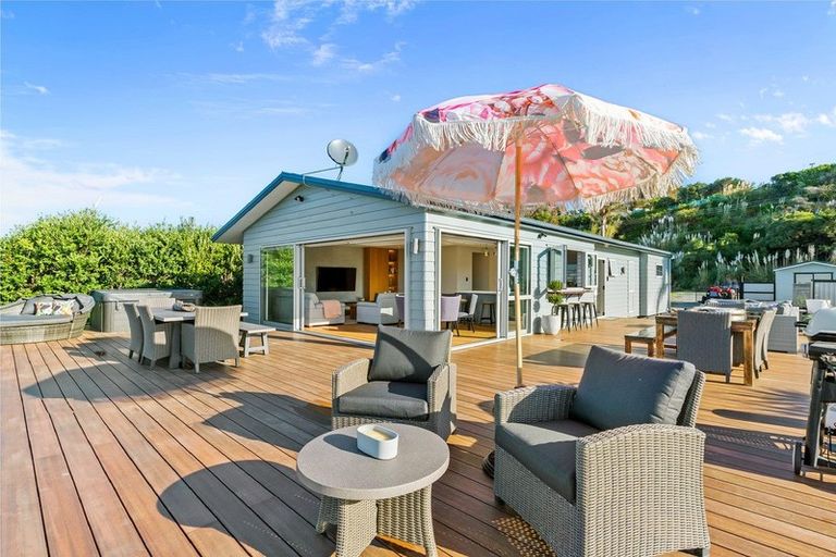 Photo of property in 21 Lincoln Street, Mangawhai Heads, Mangawhai, 0505