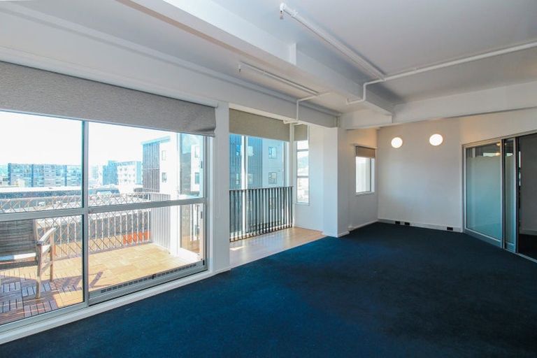 Photo of property in Qba Apartments, 3a/51 Webb Street, Mount Cook, Wellington, 6011