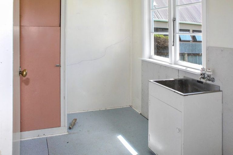 Photo of property in 12 Centennial Drive, Hokowhitu, Palmerston North, 4410