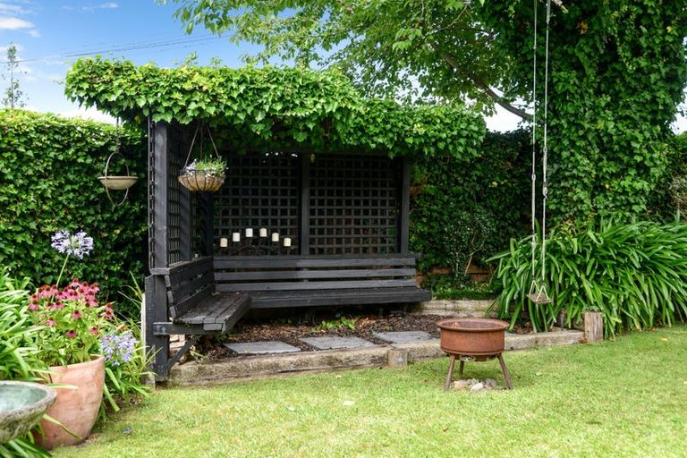 Photo of property in 27 Alfred Street, Fairfield, Hamilton, 3214