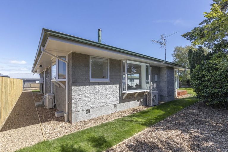 Photo of property in 28 Sylvia Street, Parklands, Christchurch, 8083