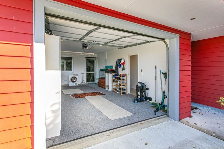Photo of property in 54 Ocean Beach Road, Tairua, 3508