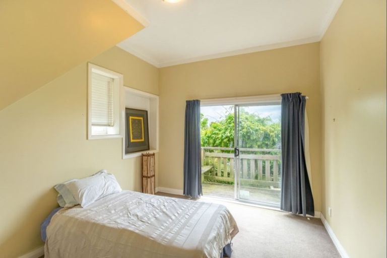 Photo of property in 19 Moffitt Street, Vogeltown, Wellington, 6021