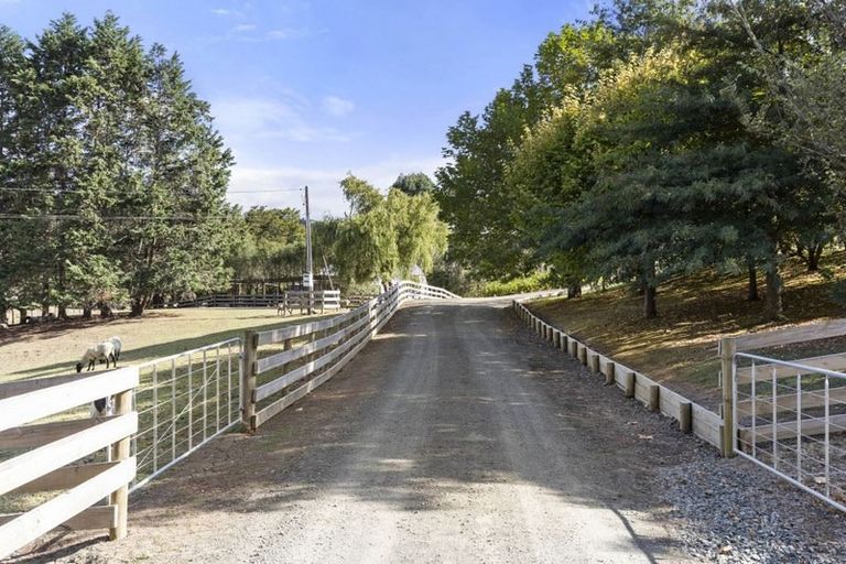 Photo of property in 237 Stoney Creek Road, Kaukapakapa, 0873