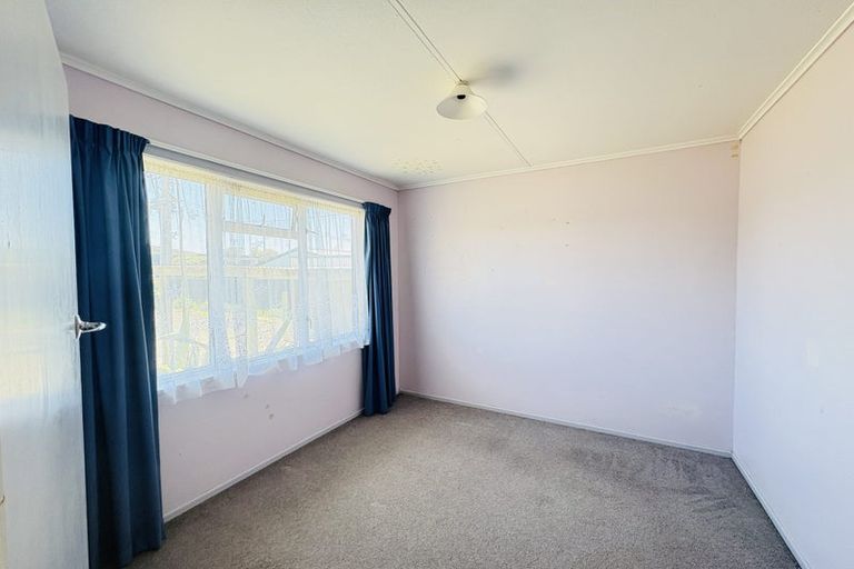 Photo of property in 1 Kapiti Terrace, Castlecliff, Whanganui, 4501