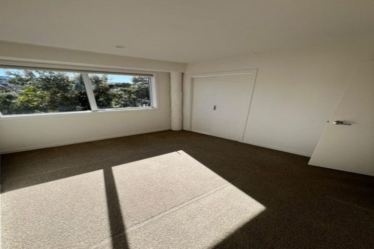 Photo of property in 3/6 Braemar Road, Rothesay Bay, Auckland, 0630