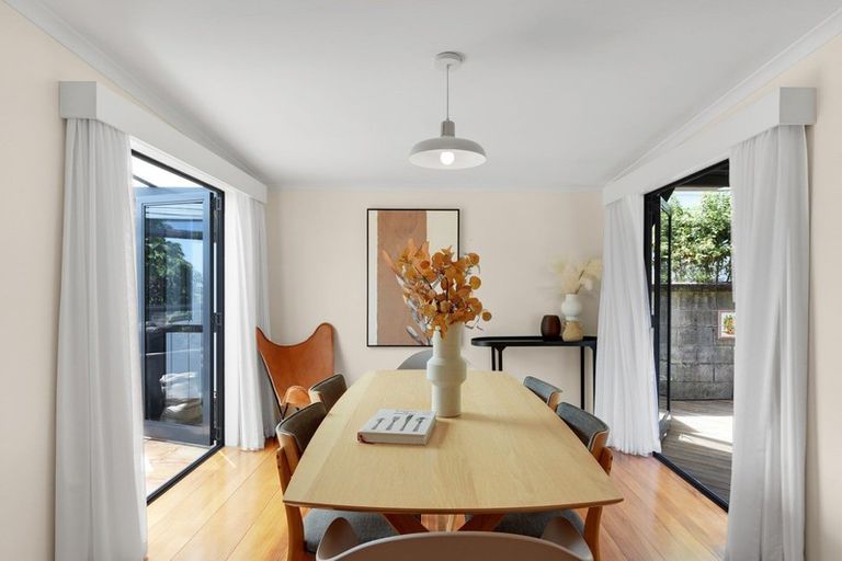 Photo of property in 386 Trafalgar Street, Nelson, 7010