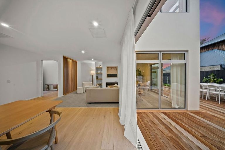 Photo of property in 20a Gordon Avenue, St Albans, Christchurch, 8014