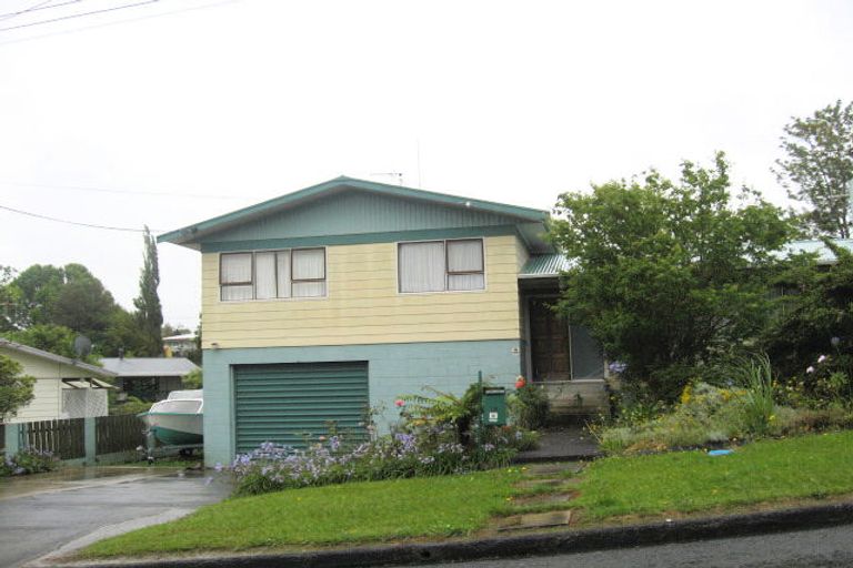 Photo of property in 16 Sunnyside Street, Onerahi, Whangarei, 0110