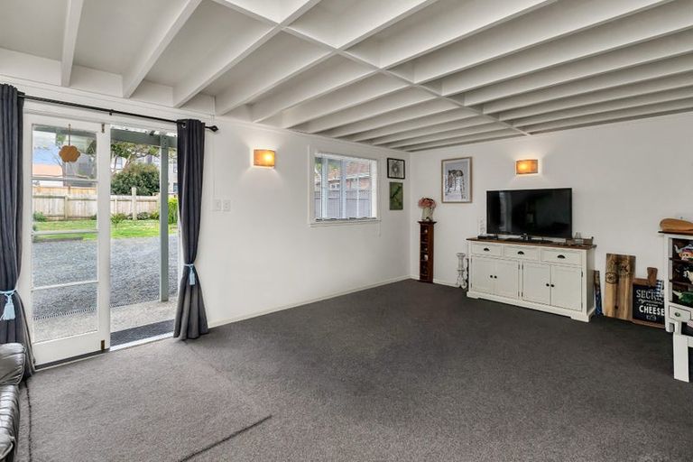 Photo of property in 25a Manse Street, Regent, Whangarei, 0112