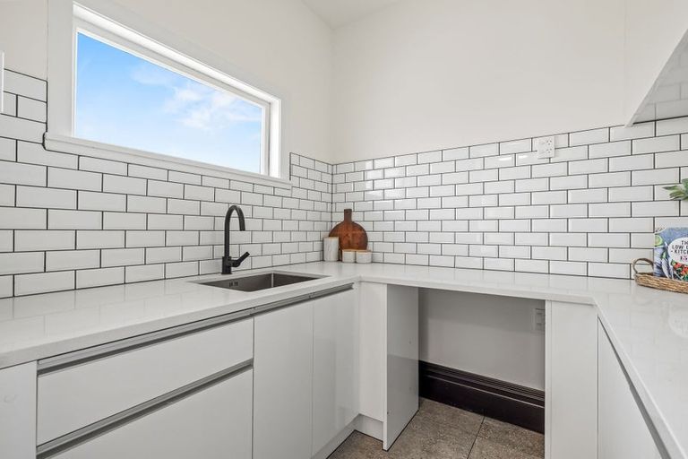 Photo of property in 30 Newcastle Street, Phillipstown, Christchurch, 8011