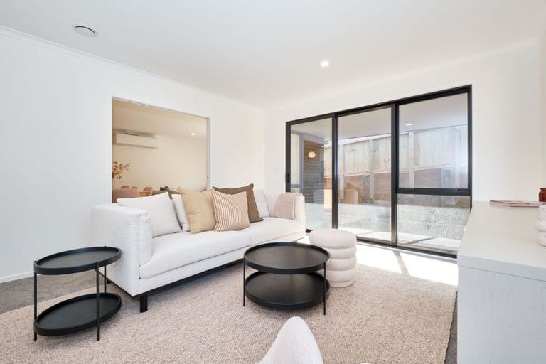 Photo of property in 63 Leathem Crescent, Pokeno, 2402