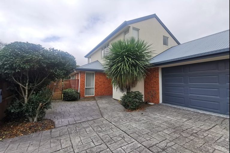 Photo of property in 4 Rosefield Lane, Northcote, Christchurch, 8052