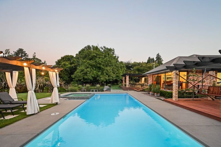 Photo of property in 26b Dalbeth Place, Matangi, Hamilton, 3284