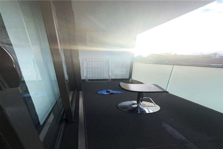 Photo of property in 6/764 Beach Road, Browns Bay, Auckland, 0630