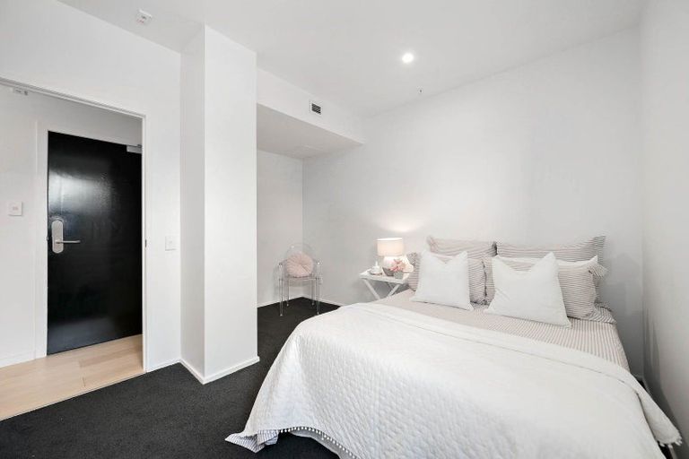 Photo of property in Quantum On Thorndon Quay, 4/163a Thorndon Quay, Pipitea, Wellington, 6011