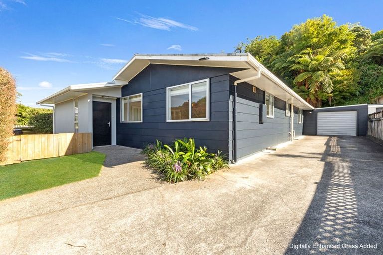 Photo of property in 9 Ambury Place, Merrilands, New Plymouth, 4312