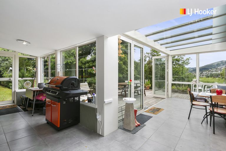 Photo of property in 69 Warrender Street, North Dunedin, Dunedin, 9016