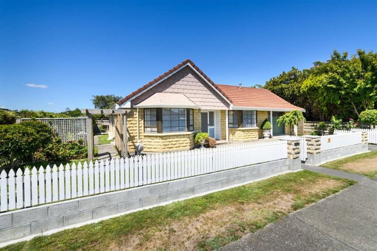 Photo of property in 153a High Street, Bulls, 4818