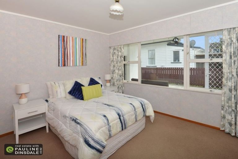 Photo of property in 2/92 Mill Road, Kensington, Whangarei, 0112