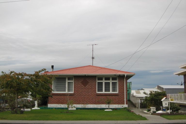 Photo of property in 6 Ryrie Street, Balclutha, 9230