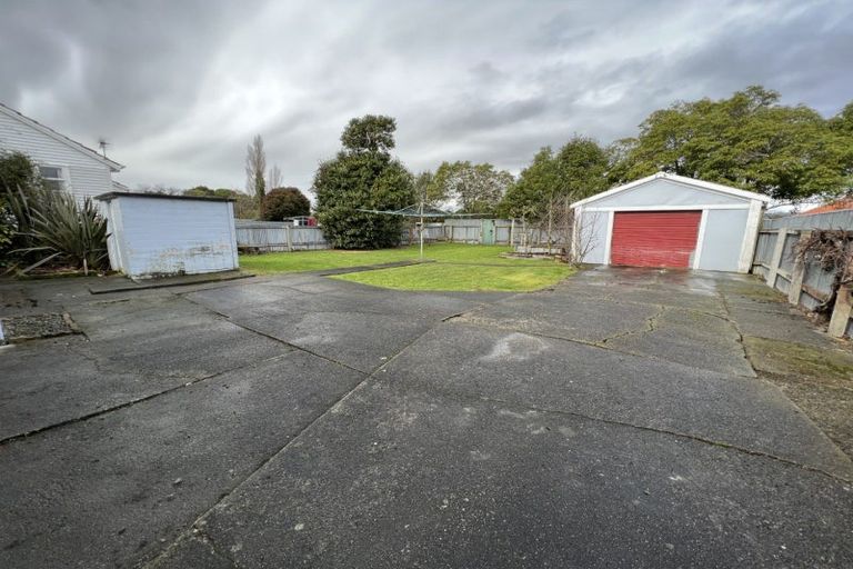 Photo of property in 64 Andrew Avenue, Roslyn, Palmerston North, 4414