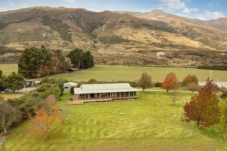 Photo of property in 2 Wilkin Road, Makarora, Wanaka, 9382