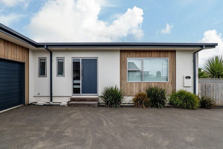 Photo of property in 5 Kingsbridge West, Burwood, Christchurch, 8083