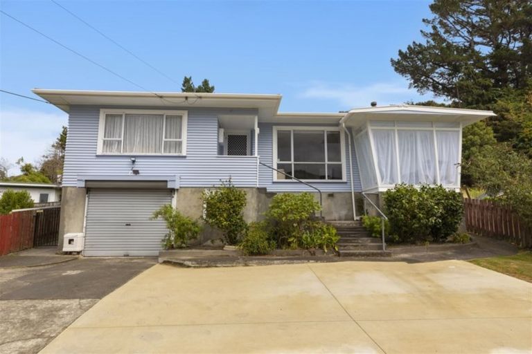 Photo of property in 30 Main Road, Wainuiomata, Lower Hutt, 5014