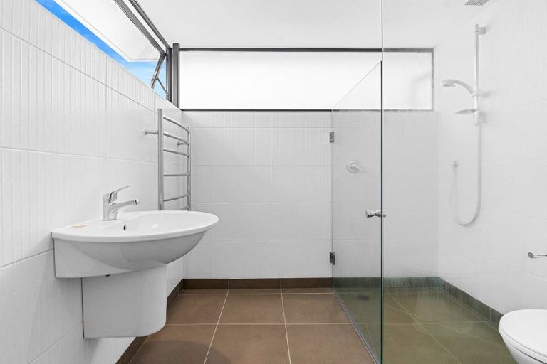 Photo of property in 1/27 Prospect Terrace, Milford, Auckland, 0620