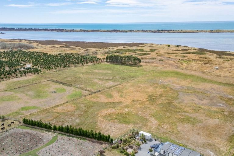 Photo of property in 11 Earlham Street, Brooklands, Christchurch, 8083