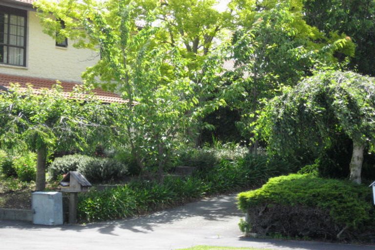 Photo of property in 14a Camberwell Place, Avonhead, Christchurch, 8042