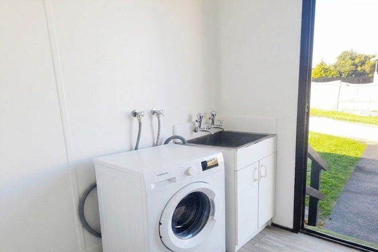 Photo of property in 11 Shifnal Drive, Randwick Park, Auckland, 2105