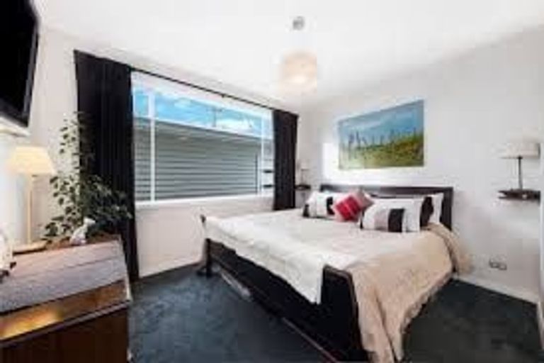 Photo of property in 153 Centaurus Road, Saint Martins, Christchurch, 8022