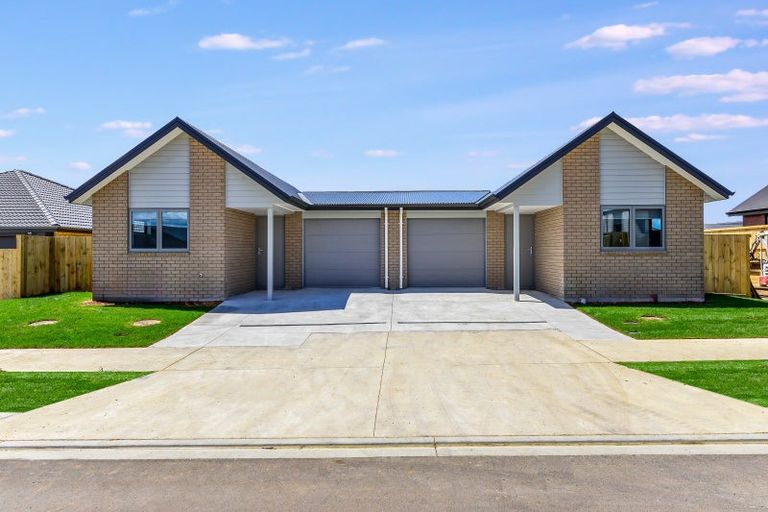 Photo of property in 50 Waruhia Crescent, Rototuna North, 3281
