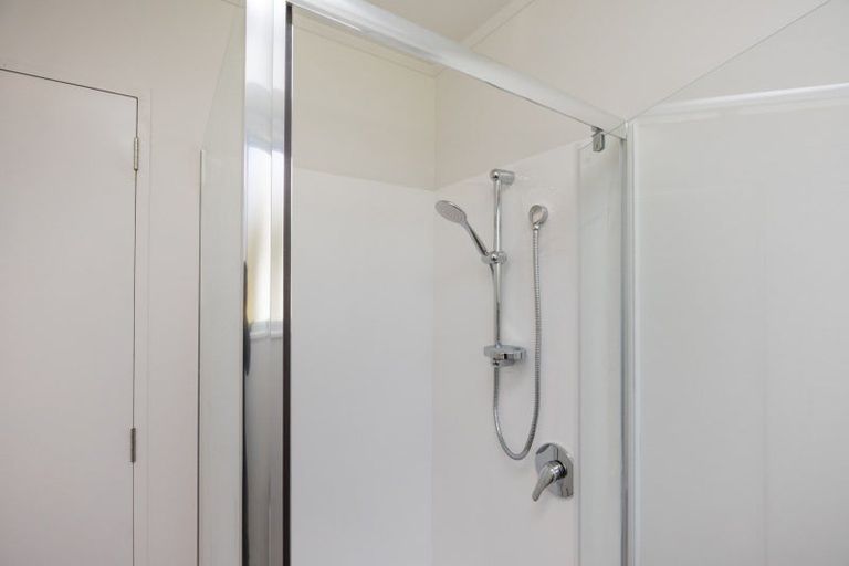 Photo of property in 18 Capri Place, Awapuni, Palmerston North, 4412