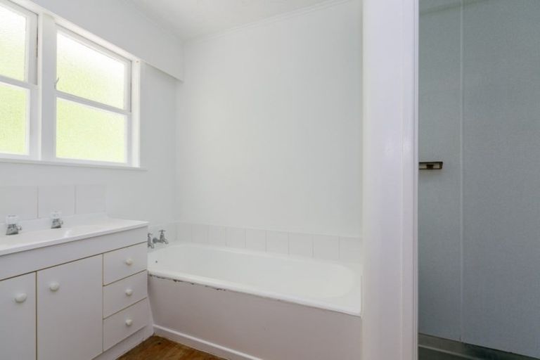 Photo of property in 388 Saint Aubyn Street, Moturoa, New Plymouth, 4310