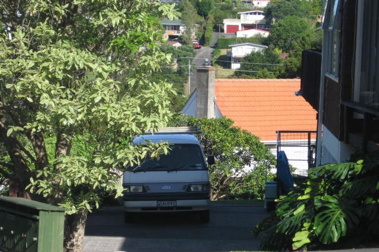 Photo of property in 1/7 Havana Place, Glenfield, Auckland, 0629